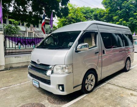 LINE_ALBUM_toyota commuter VIP 8 ที่นั่ง_250826_1